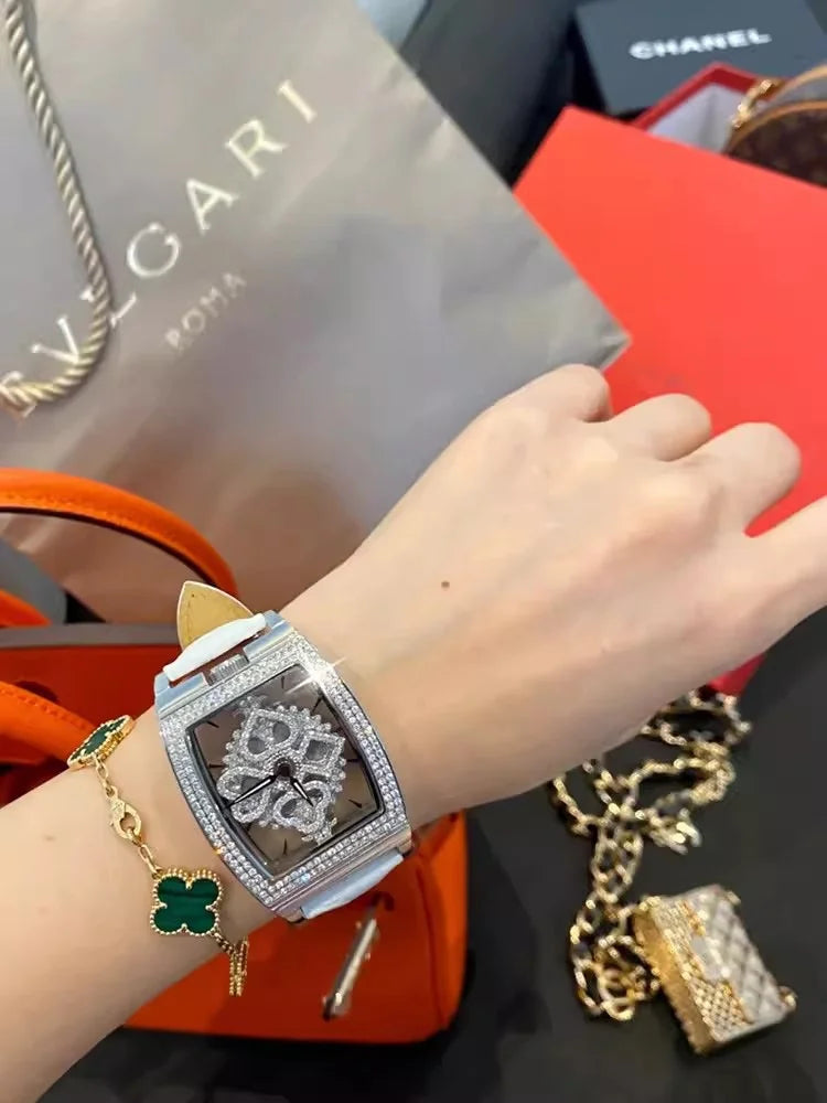 New Light Luxury Niche High-level Full of Diamonds Stars Skeleton Women Watch